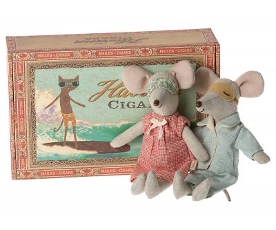 Maileg - Mum & Dad mice in cigarbox