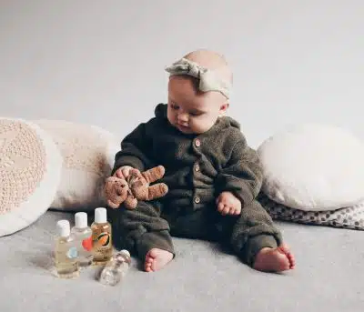 Linea MammaBaby plastic Clutch Bag 4x100ml