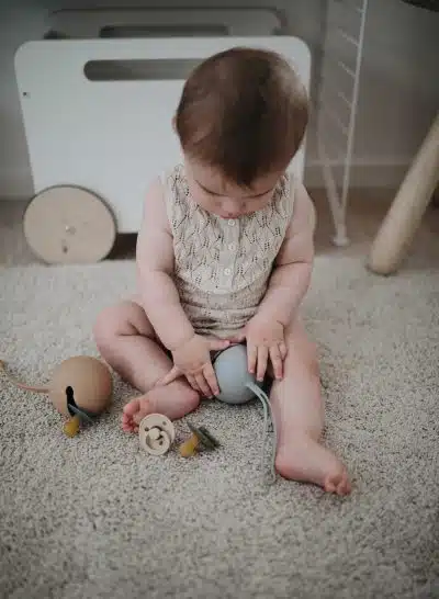 Mushie - Speenhouder - Stone