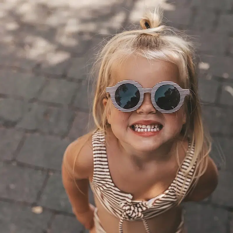 Salted Stories - Saron - Rib Stripe Sunglasses