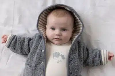 Feetje - Bouclé omkeerbaar jasje met capuchon - Forever Bestie