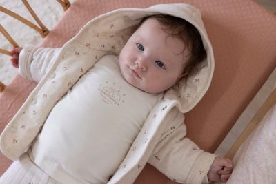Feetje - Jasje met capuchon Print - Little Rosebud