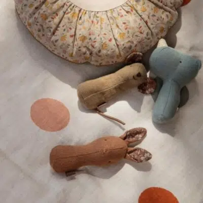 Maileg - Lullaby friends - Bunny rattle - Chocolate