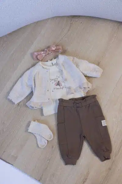 Feetje - Vestje gebreid - Dancing In The Moonlight