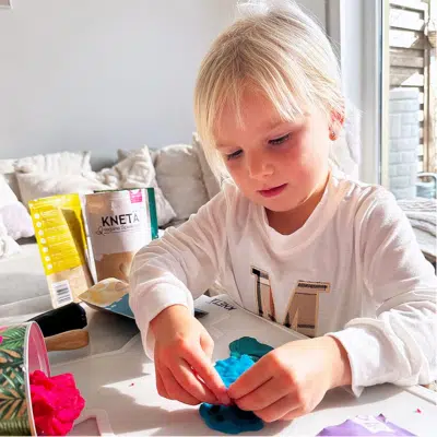 Knetä - Play Dough - 4 Colors