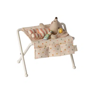 Maileg - Nursery Table - Baby Mouse - Off White