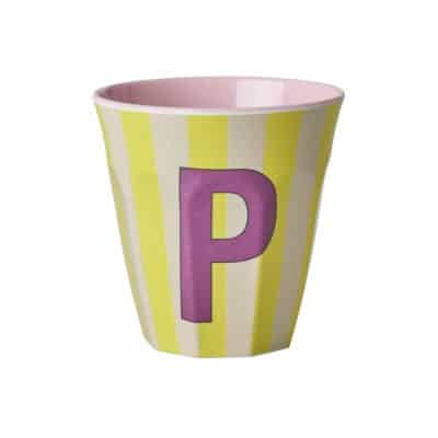 Rice - Middelgroot Alfabetbeker - Zacht geel - P - Stripes