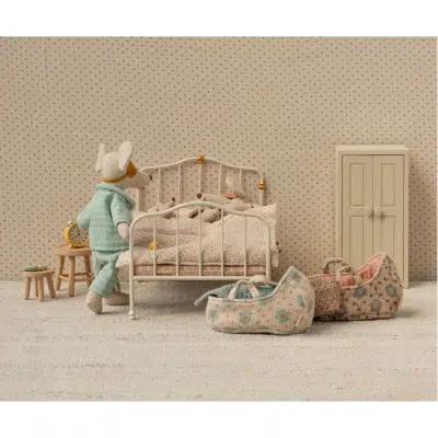 Maileg - Vintage bed - Mouse - Off white