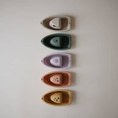 Mushie - Bath Boats - Rustic