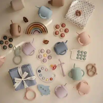 Mushie - Press Toy - Flower - Dried Thyme/Natural/Shifting Sand