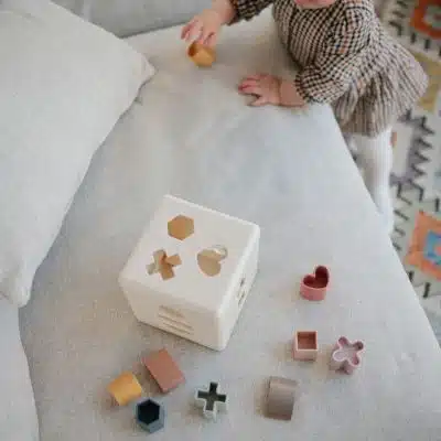 Mushie - Shape Sorting Box - Original