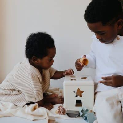 Mushie - Shape Sorting Box - Original