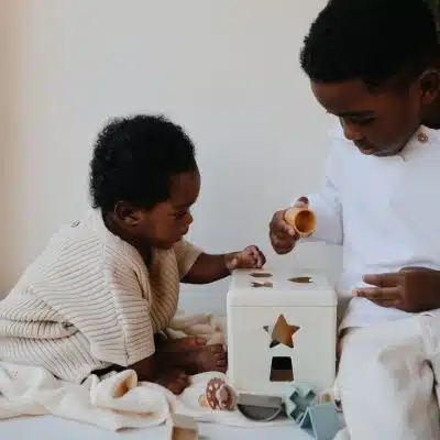 Mushie - Shape Sorting Box - Original