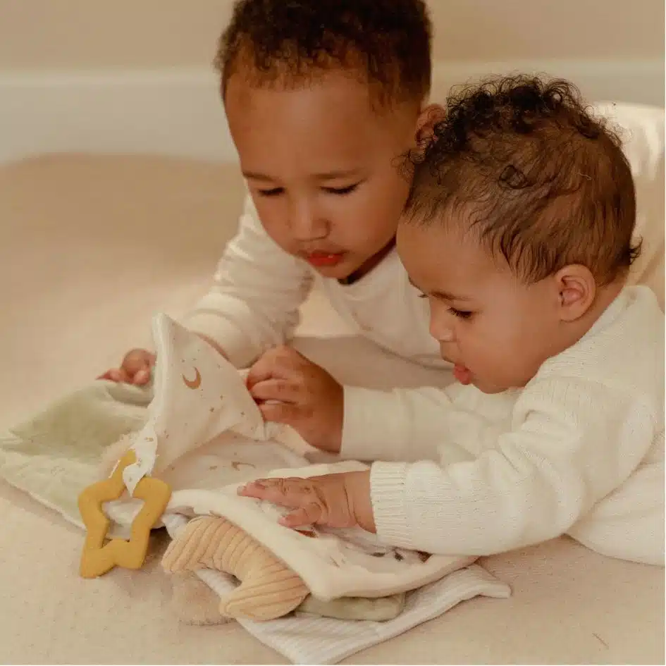 Little Dutch - Activiteitenboekje - Beige - Newborn Naturals