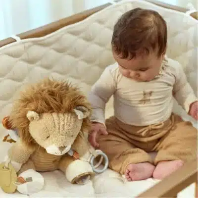 Little Dutch - Safari Friends - Activiteitenknuffel Leeuw
